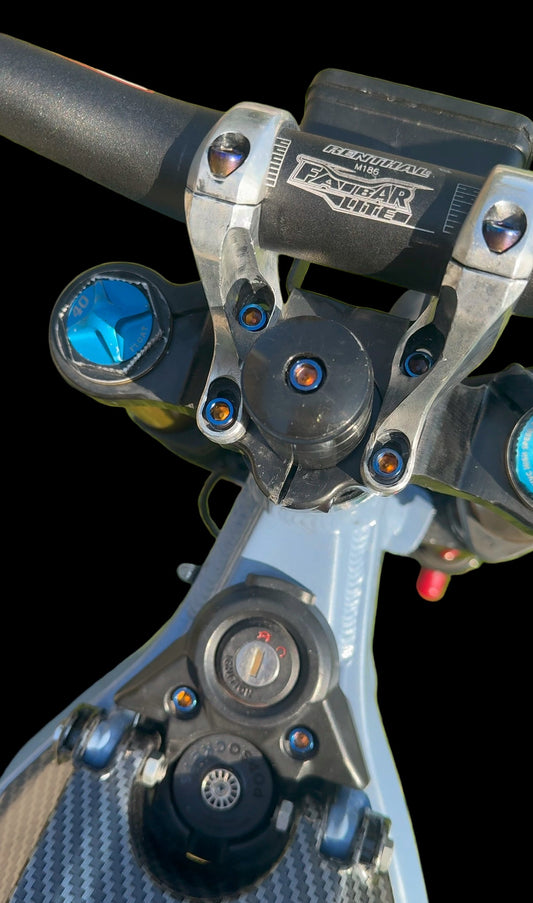 Direct Mount Bolts